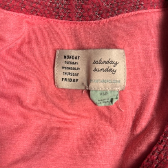 Oversized Pink Dress - Picture 4 of 5